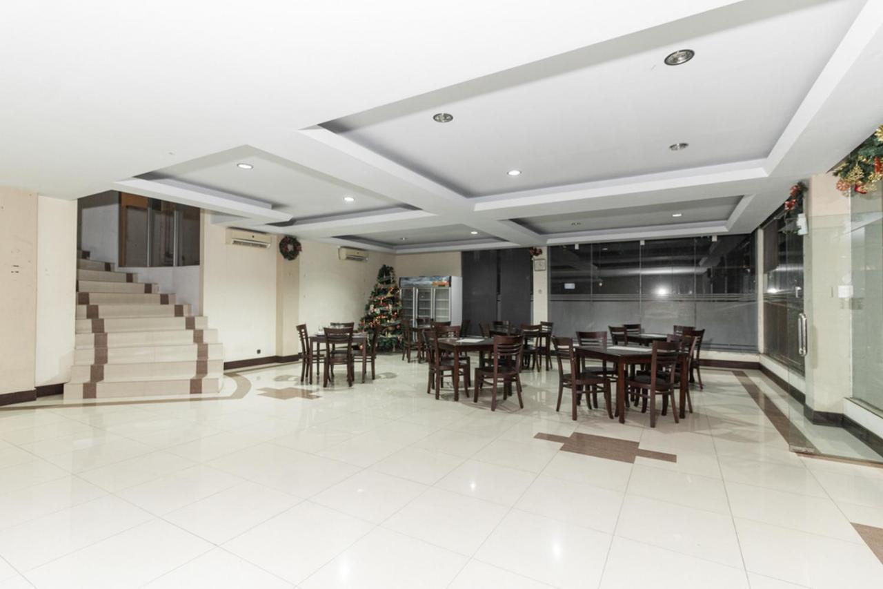 Reddoorz Near Bahu Mall Manado Malalayang Extérieur photo