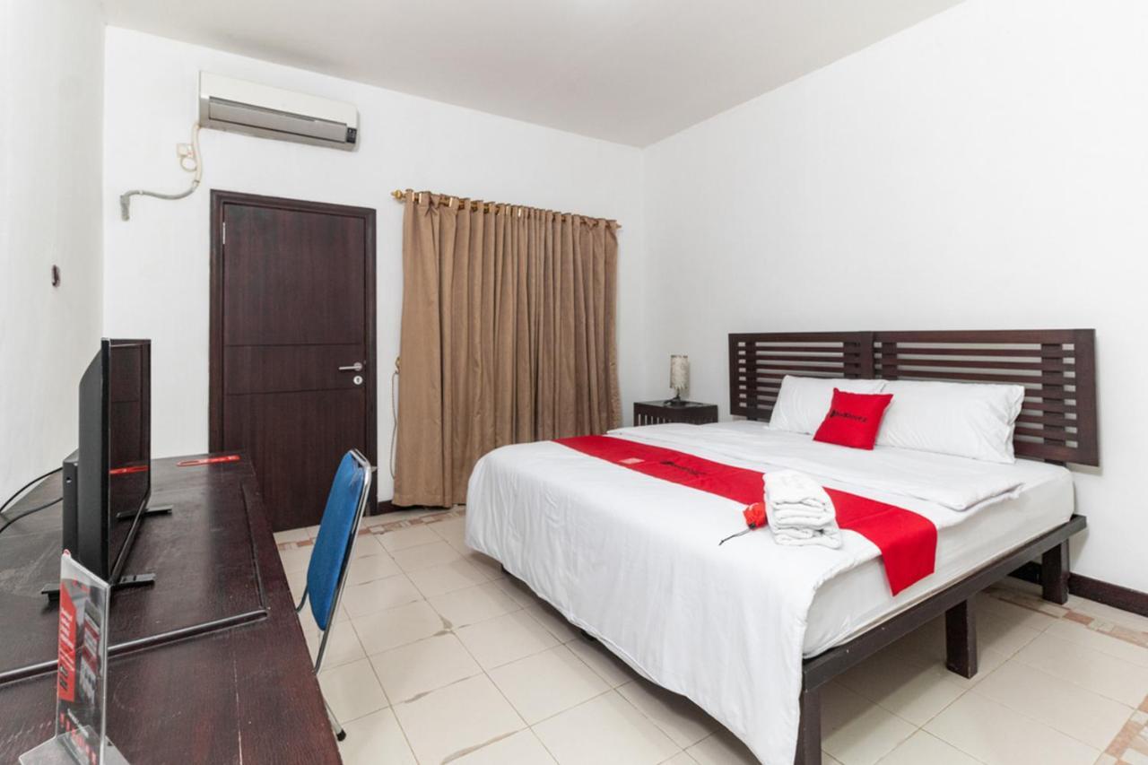 Reddoorz Near Bahu Mall Manado Malalayang Extérieur photo